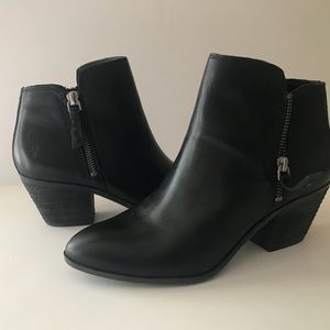 FRYE JUDITH BOOTIE BLACK SIZES 10 NEW IN BOX
